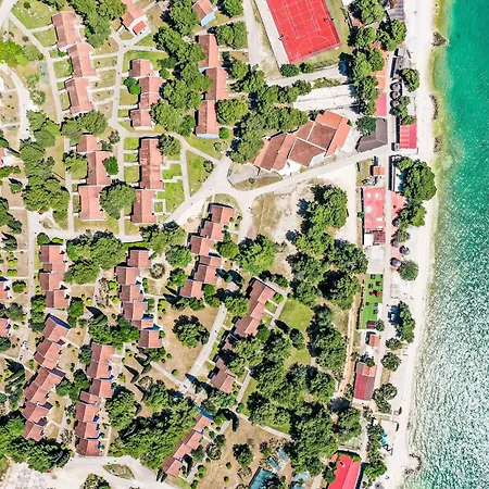 Medena-1 By Interhome Traù