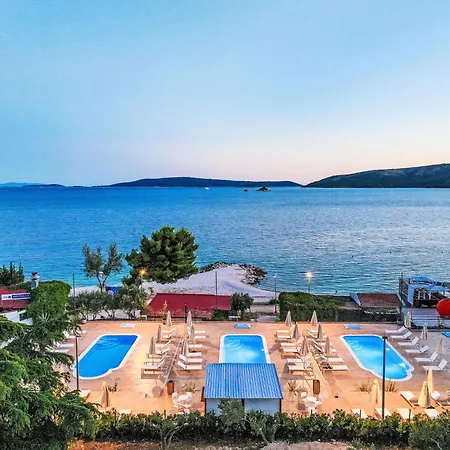 Medena-1 By Interhome דירה